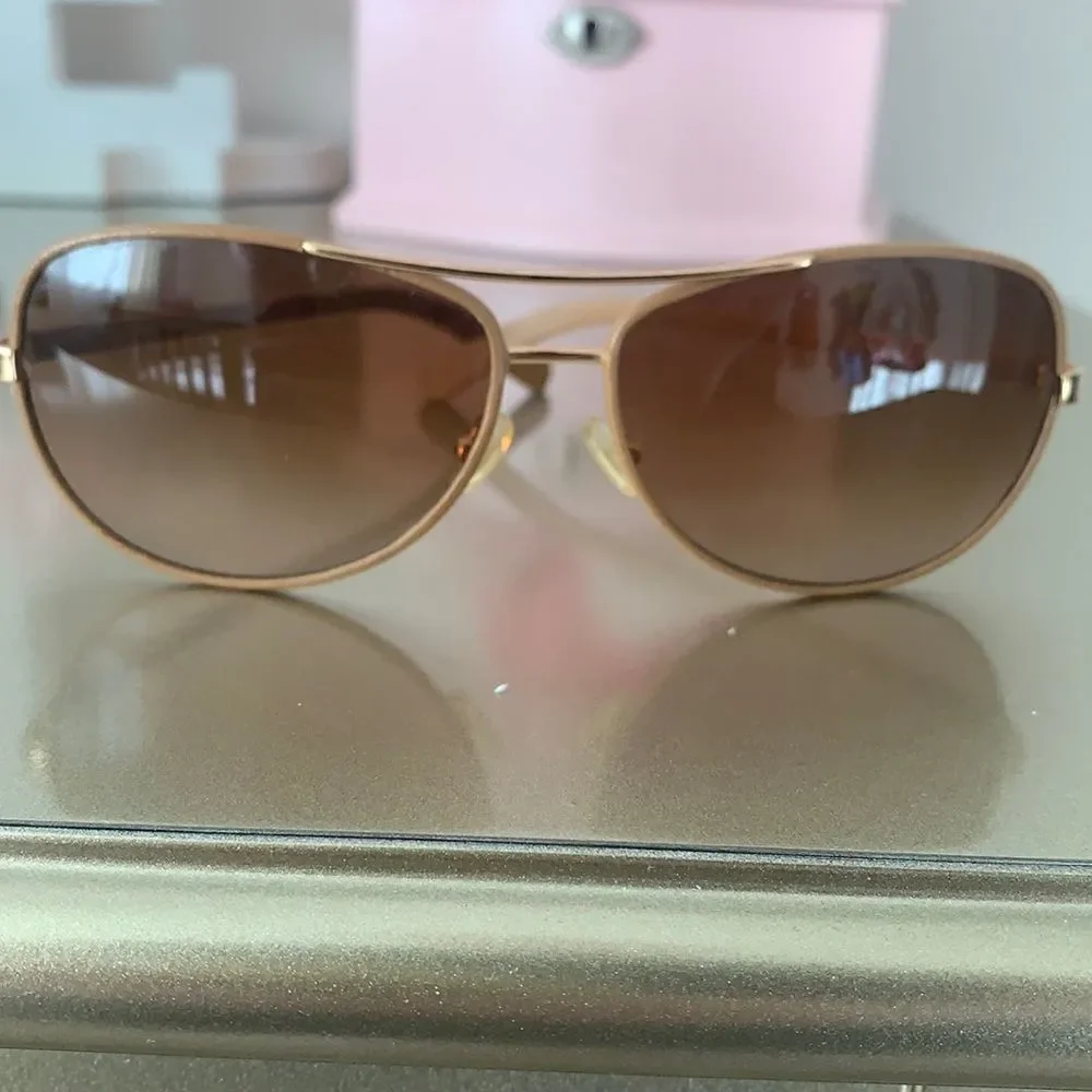 🎉1 hr sale🎉Tory Burch sunglasses 🕶